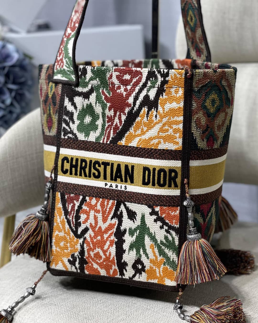 Christian Dior CD Bubble Embroidered Replica Bucket Bag - DEEPREPS
