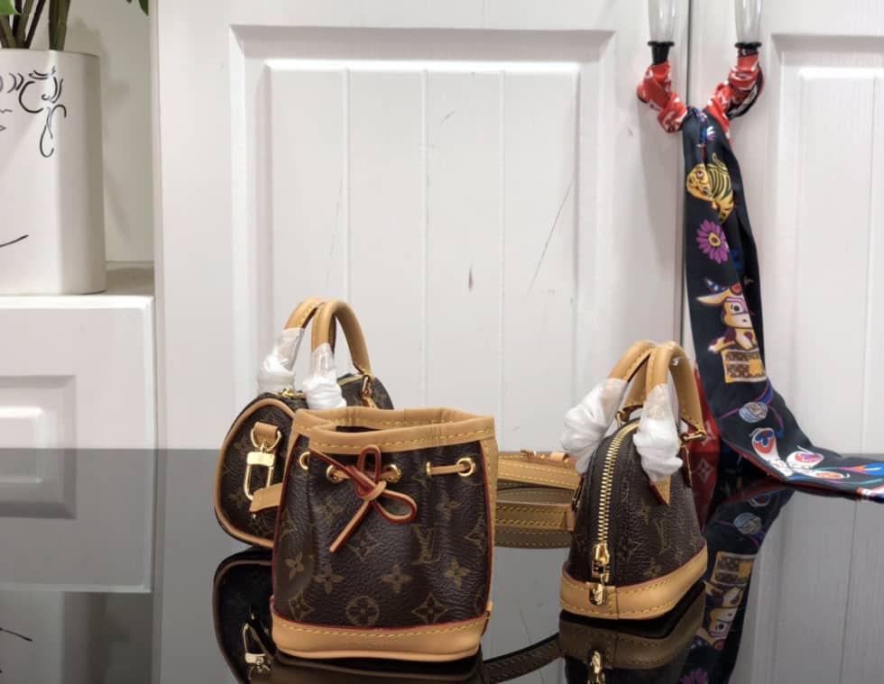 Louis Vuitton Monogram Trio Mini Icon M81081 Replica Crossbody Bag - DEEPREPS