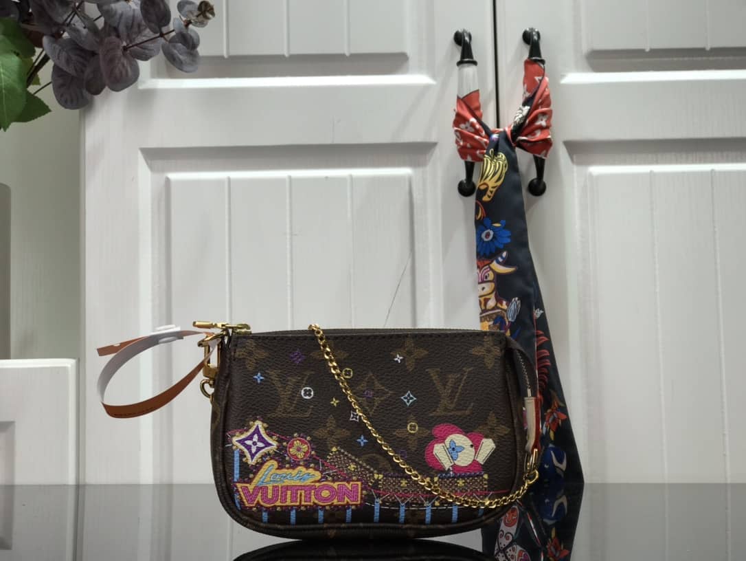 Louis Vuitton Christmas Vivienne Monogram Mini Replica Pochette M69752 - DEEPREPS
