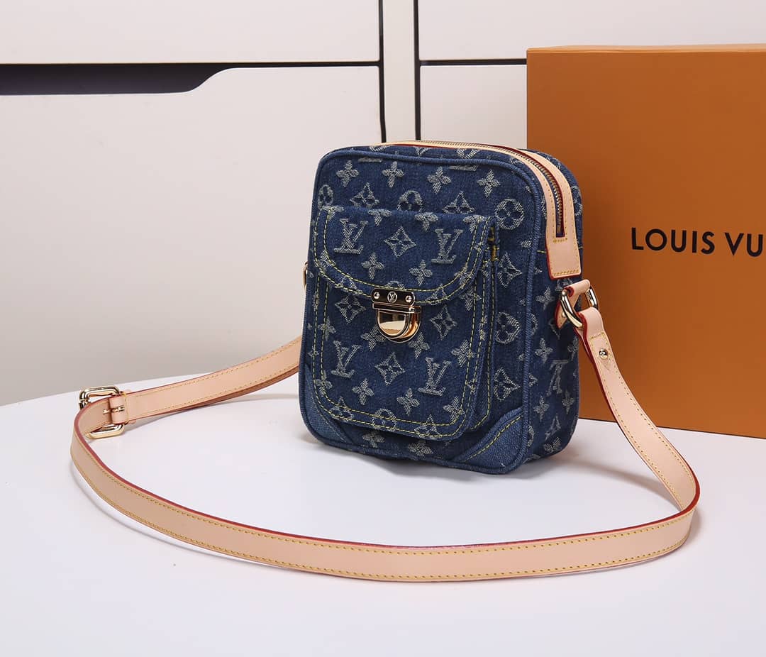 Louis Vuitton Monogram Denim Replica Camera Bag M95348 - DEEPREPS