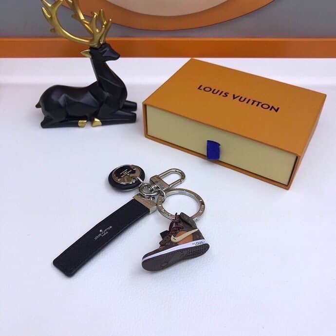 Designer Louis Vuitton Classic Key Chain - DEEPREPS