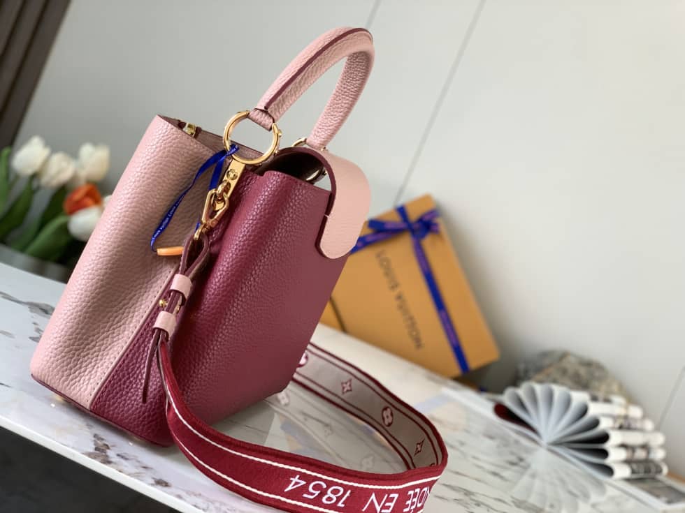Louis Vuitton Capucines MM Beige And Wine red M58610 Replica Crossbody Bag - DEEPREPS