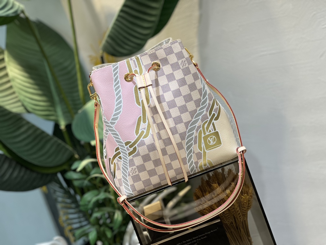 Louis Vuitton Damier Azur - DEEPREPS