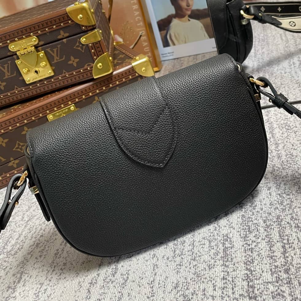 Louis Vuitton Pont 9 Soft MM Grained Calfskin Black M58967 Replica Crossbody Bag - DEEPREPS