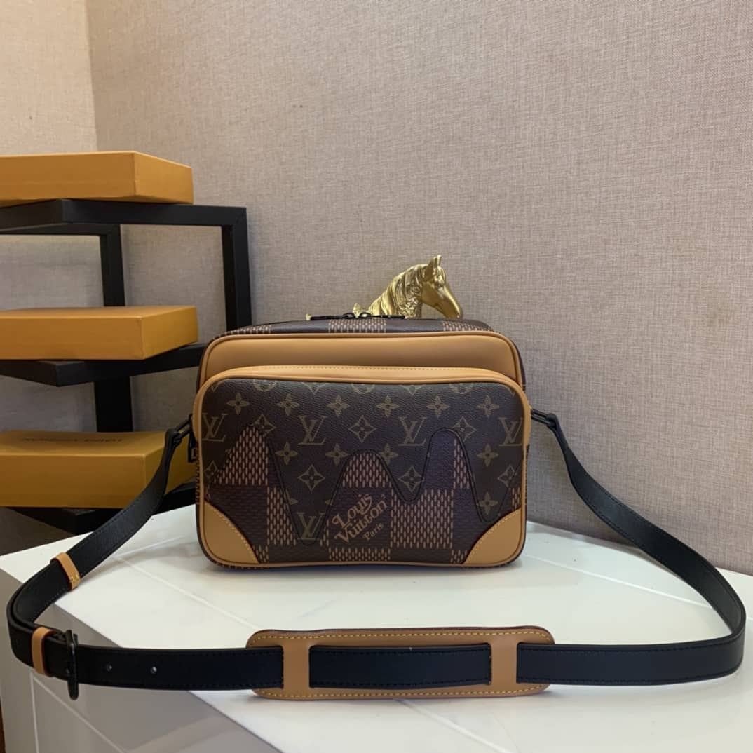 Louis Vuitton x Nigo Giant Monogram Messenger Replica Bag M44757 - DEEPREPS