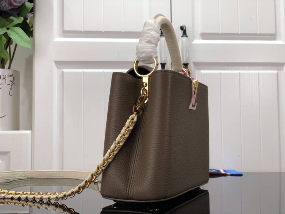 Louis Vuitton Capucines BB M59709 Replica Shoulder Bag - DEEPREPS