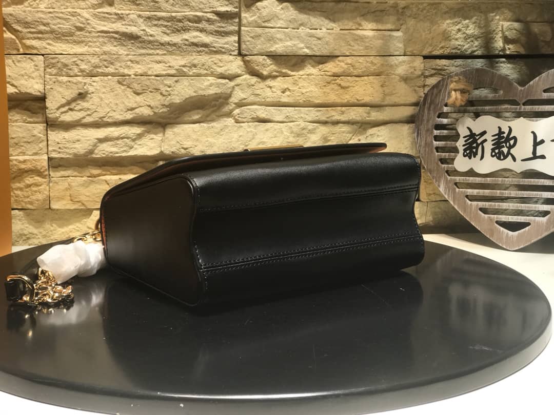 Louis Vuitton Twist Epi Handbag Replica - DEEPREPS
