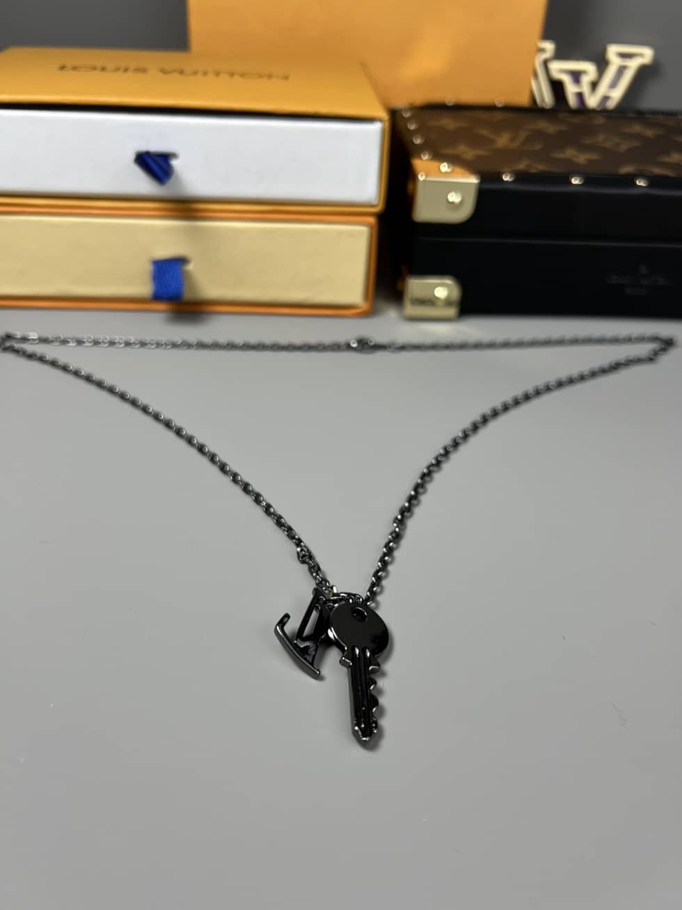 Louis vuitton Necklace Copy - DEEPREPS