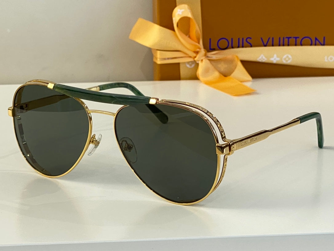 Louis Vuitton Sunglasses - DEEPREPS