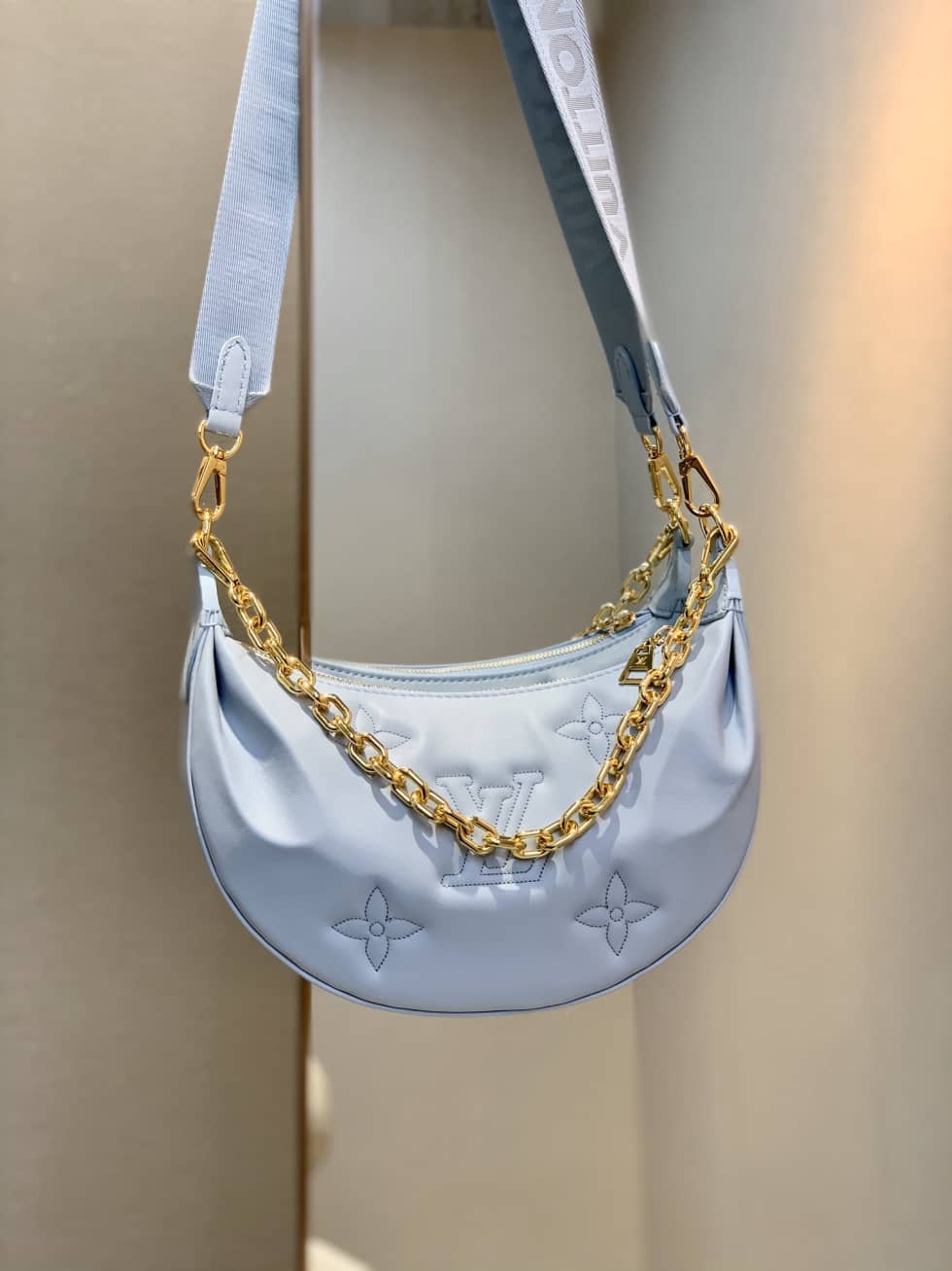 Louis Vuitton Over The Moon Glacier Blue M59825 Replica Hobo - DEEPREPS