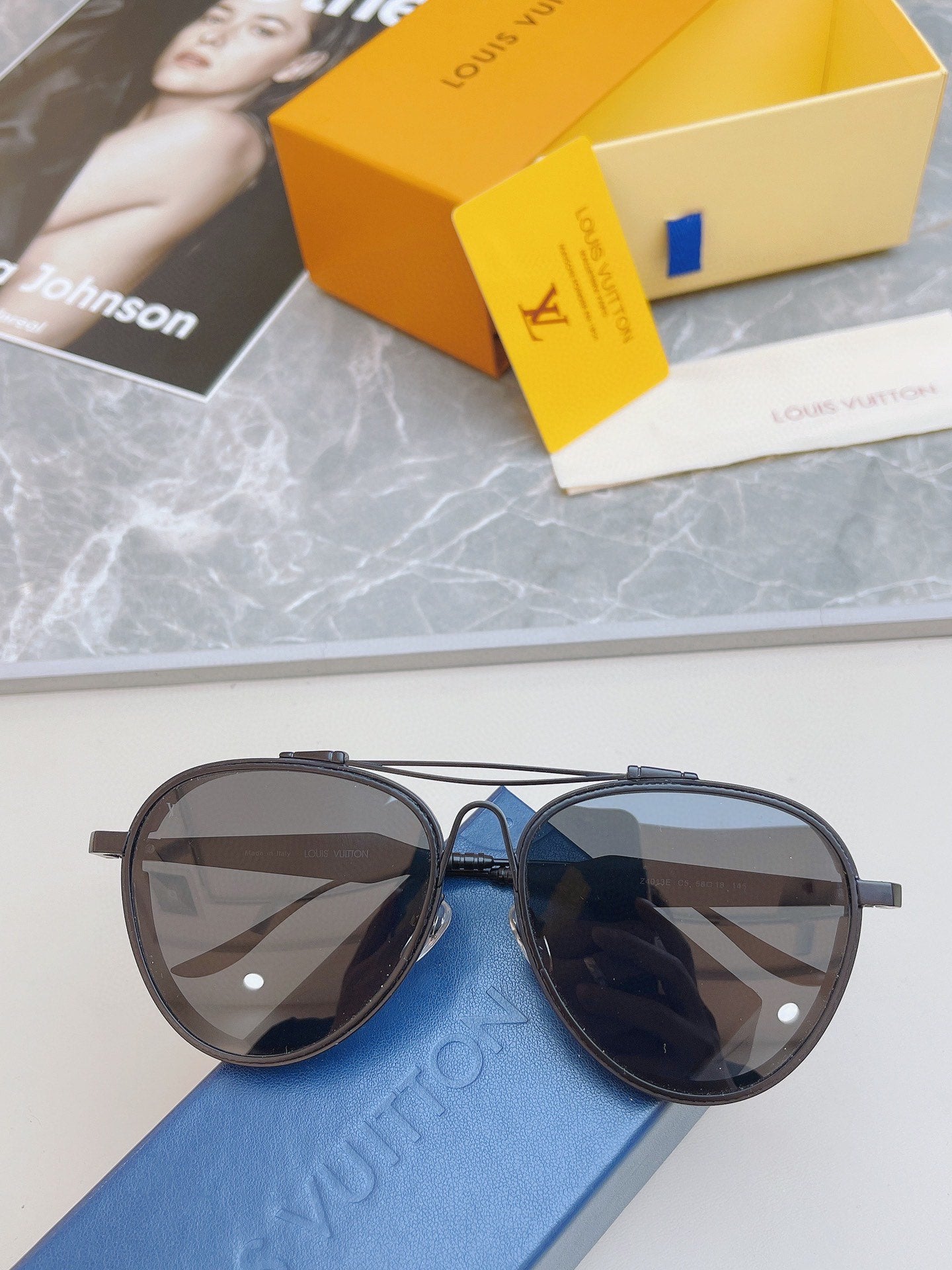 Louis Vuitton Sunglasses - DEEPREPS