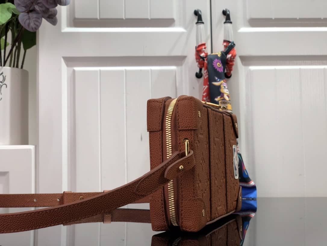 Louis Vuitton Soft Trunk NBA Wearable Replica Crossbody Bag M80549 - DEEPREPS