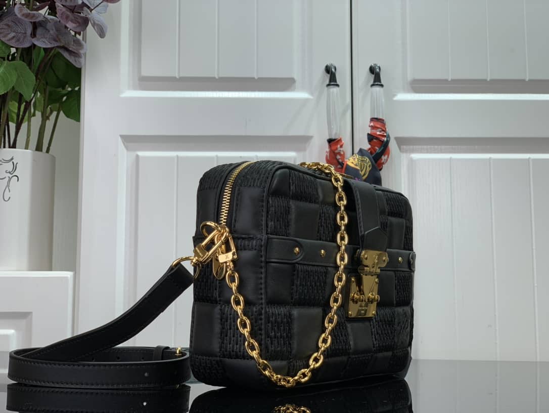 Louis Vuitton Damier Quilt Lambskin Troca MM H27 Replica Bag Black M59114 - DEEPREPS