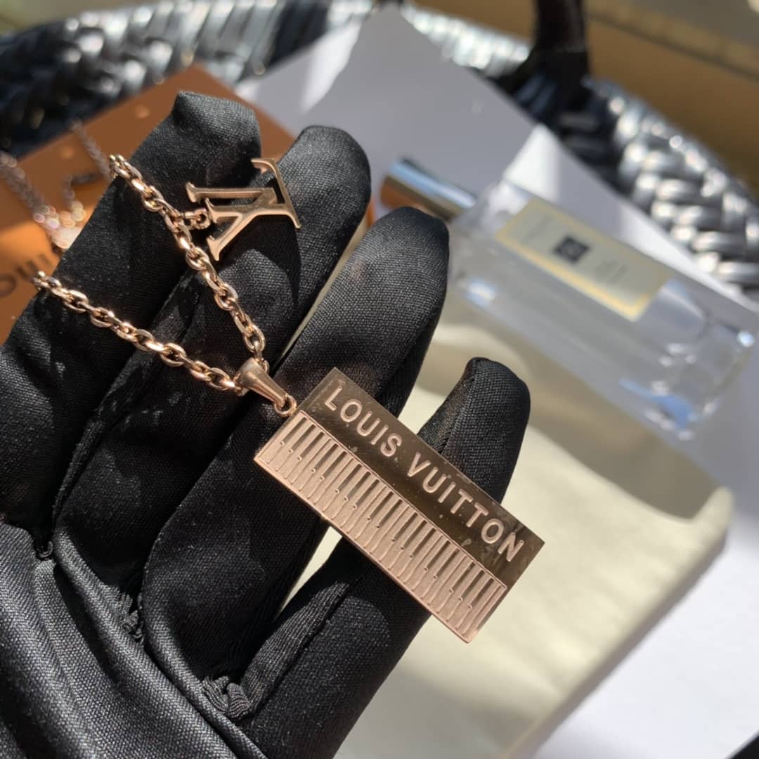 Top Quality Louis vuitton Necklace - DEEPREPS