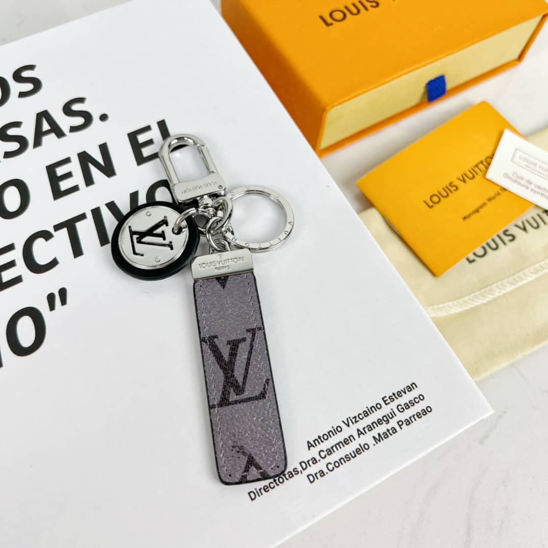Knockoff Louis Vuitton Logo Key Chain - DEEPREPS