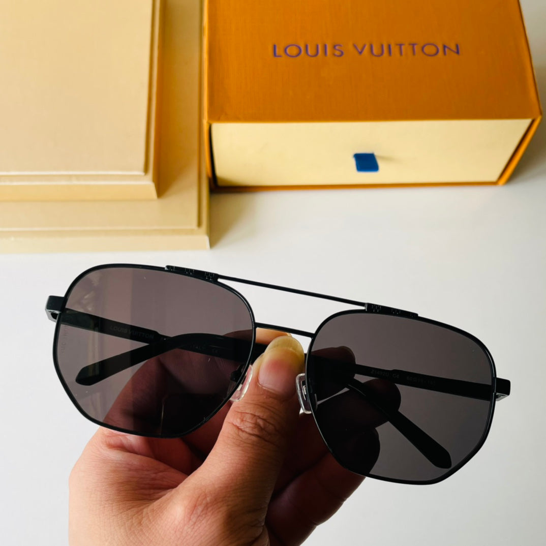 Louis Vuitton Sunglasses - DEEPREPS