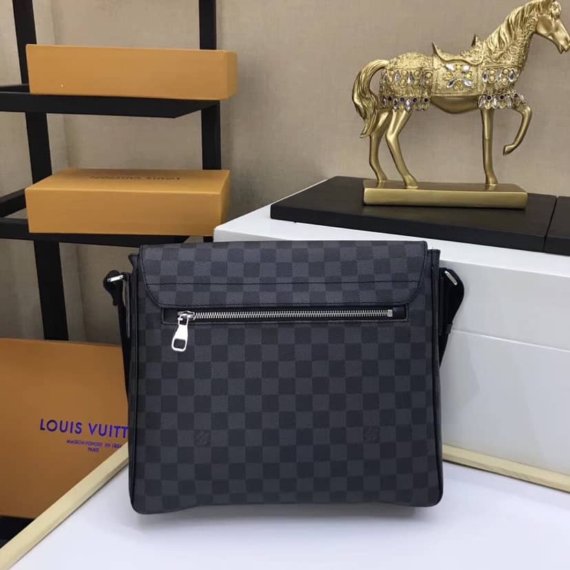 Louis Vuitton Damier Graphite District MM Shoulder Bag Replica N41272 - DEEPREPS