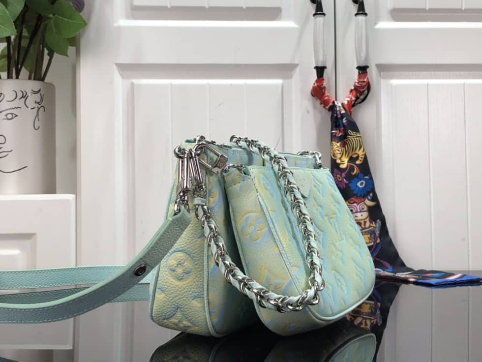 Louis Vuitton Multi Pochette Accessoires Water Green M46180 Replica - DEEPREPS