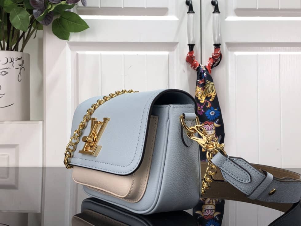 Louis Vuitton Lockme Tender Blue M59984 Replica Crossbody Bag - DEEPREPS
