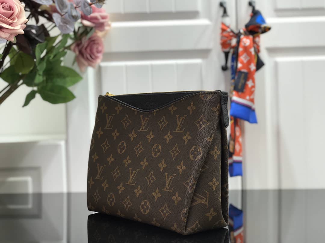 Louis Vuitton Pallas Beauty Case Monogram Canvas Replica Black M64123 - DEEPREPS