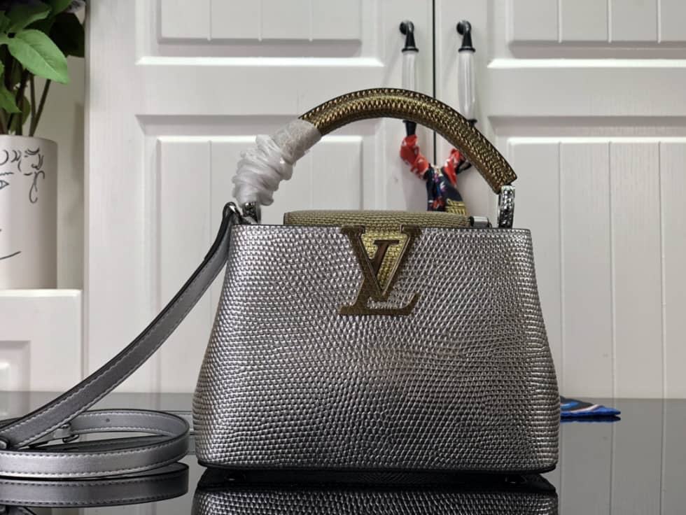 Louis Vuitton Capucines Mini Collection N98093 Replica Shoulder Bag - DEEPREPS