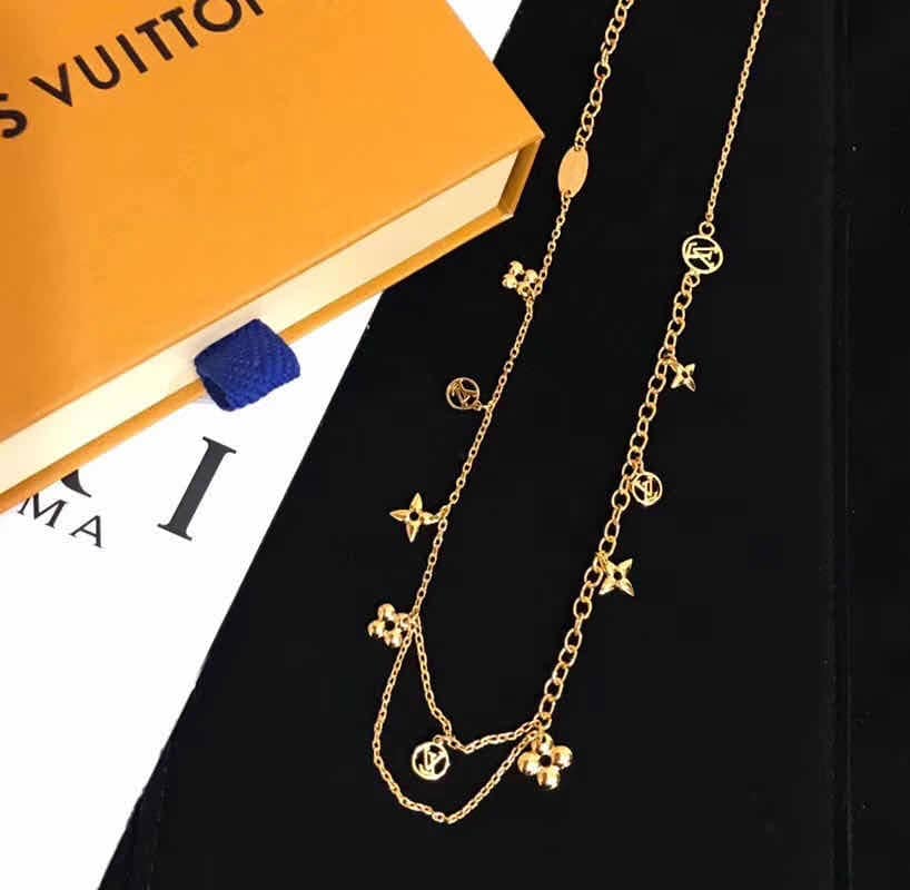 Louis vuitton Necklace For Sale - DEEPREPS