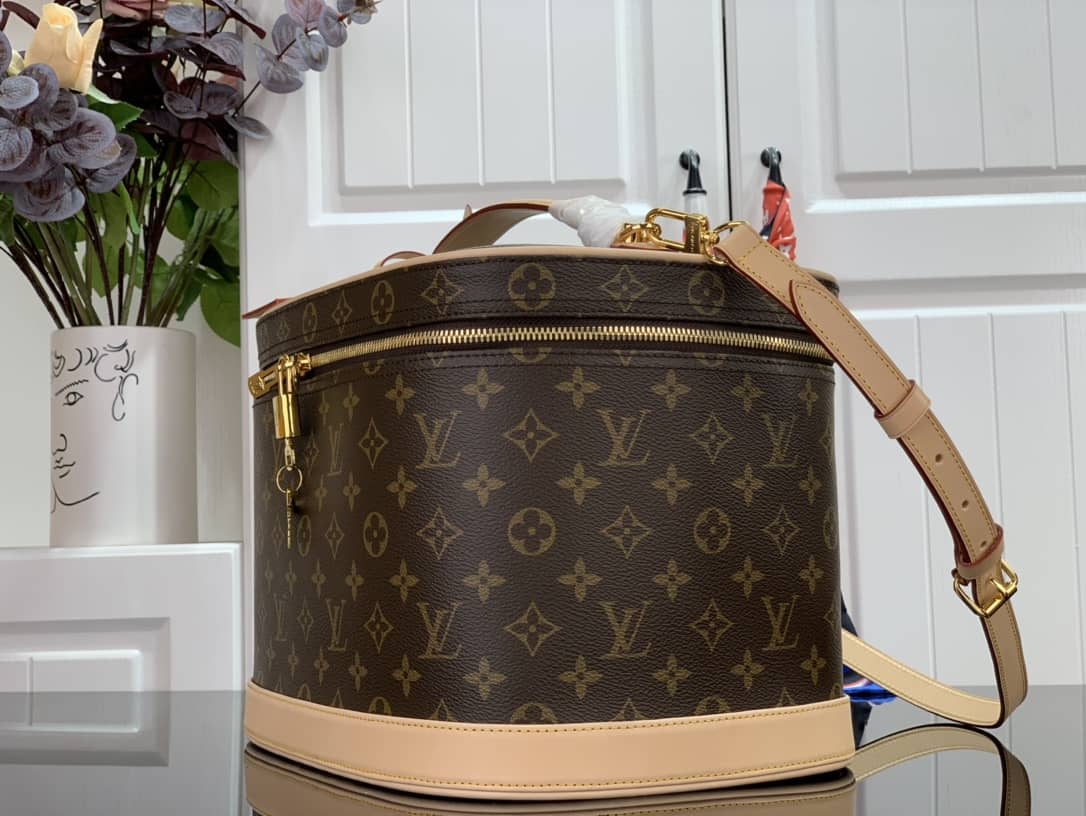 Louis Vuitton Beauty Case Large Monogram Canvas Leather Travel Bag Replica M47280 - DEEPREPS