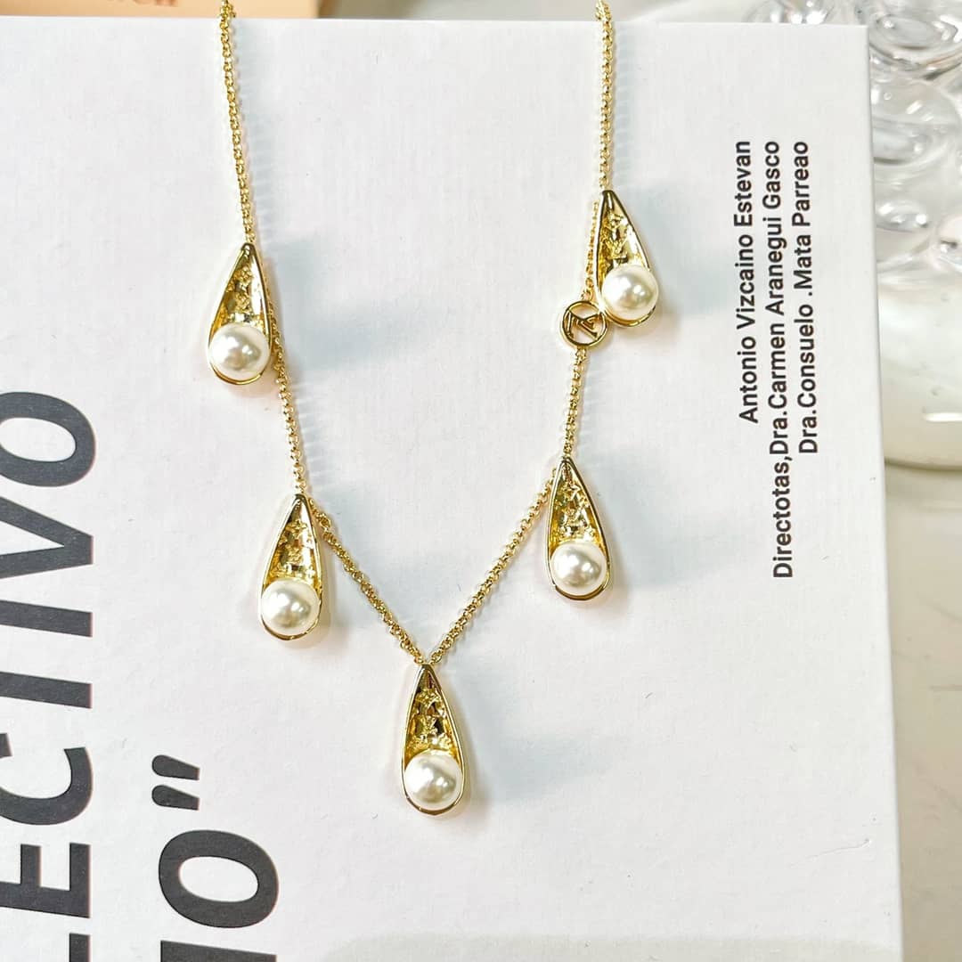 Luxury Louis vuitton Classic AAA+ Necklace - DEEPREPS