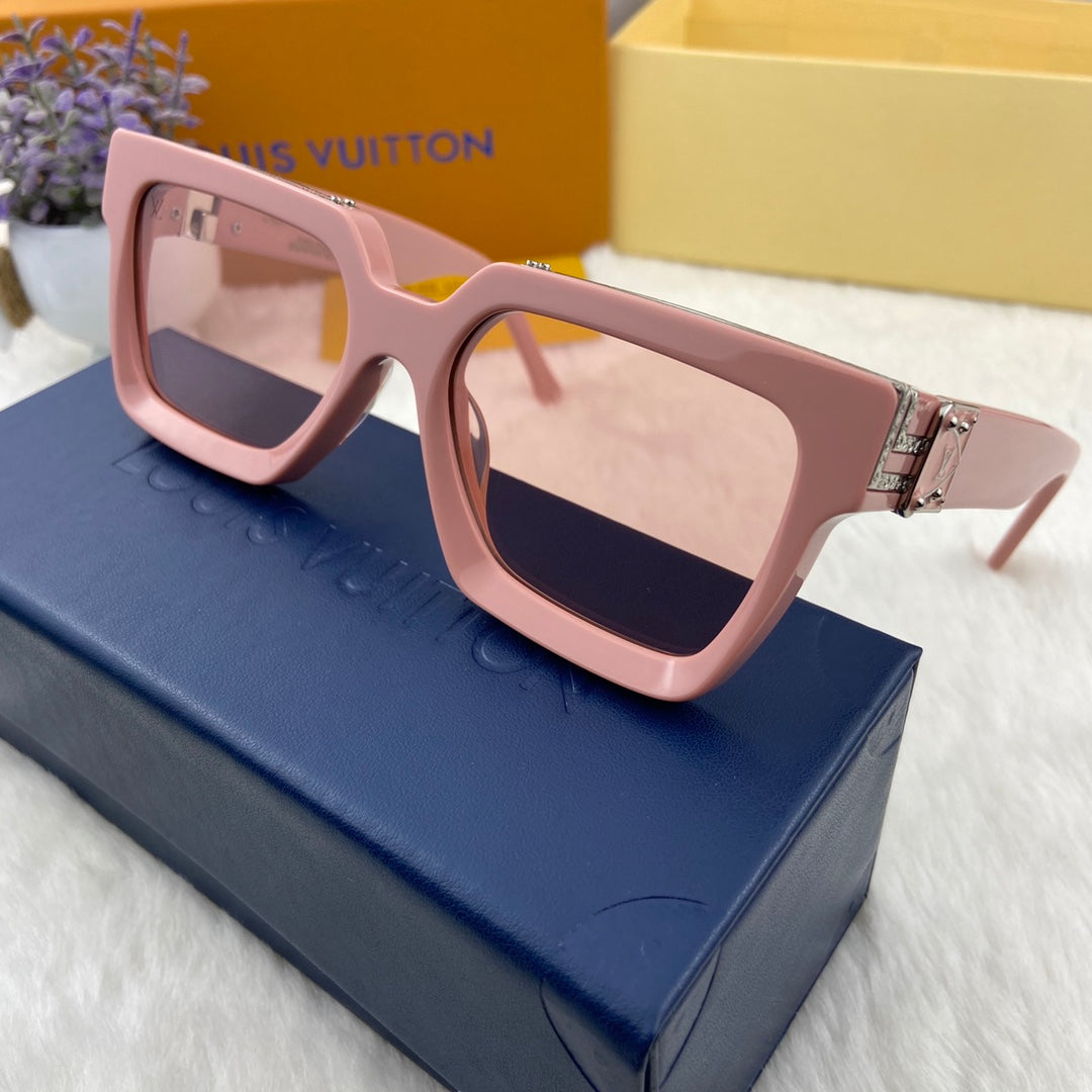 Louis Vuitton Sunglasses - DEEPREPS