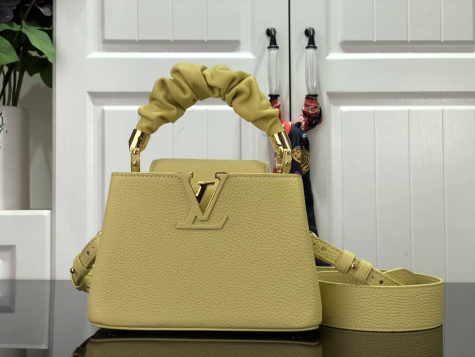 Louis Vuitton Capucines Mini Yellow M58586 Replica Shoulder Bag - DEEPREPS