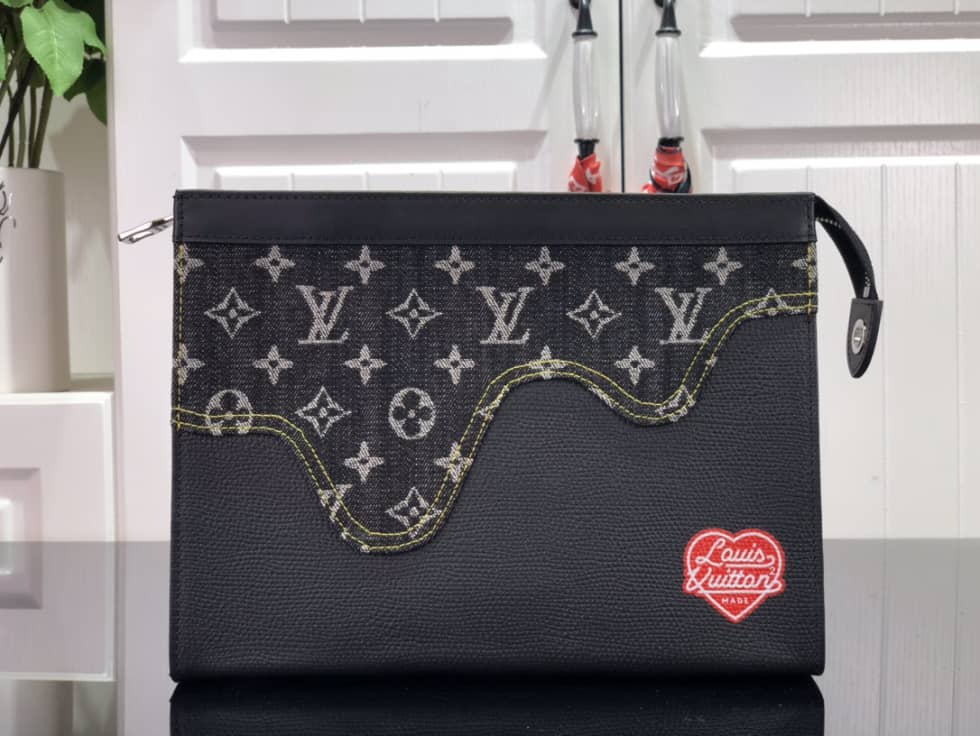 Louis Vuitton Pochette Dupe x Nigo Voyage MM Monogram Black M45961 - DEEPREPS