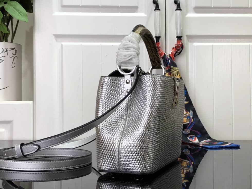 Louis Vuitton Capucines Mini Collection N98093 Replica Shoulder Bag - DEEPREPS