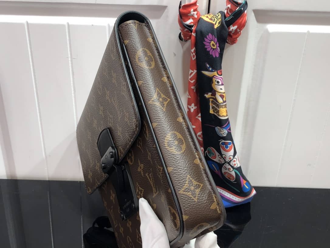 Louis Vuitton Monogram Key S Lock A4 Pouch Replica M80560 - DEEPREPS