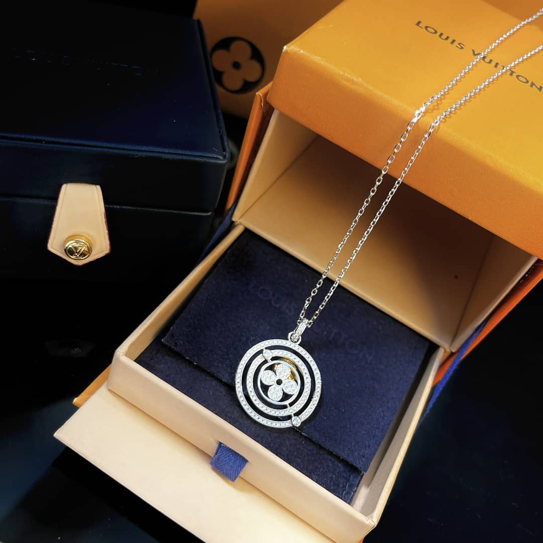 Louis vuitton Necklace Copy - DEEPREPS