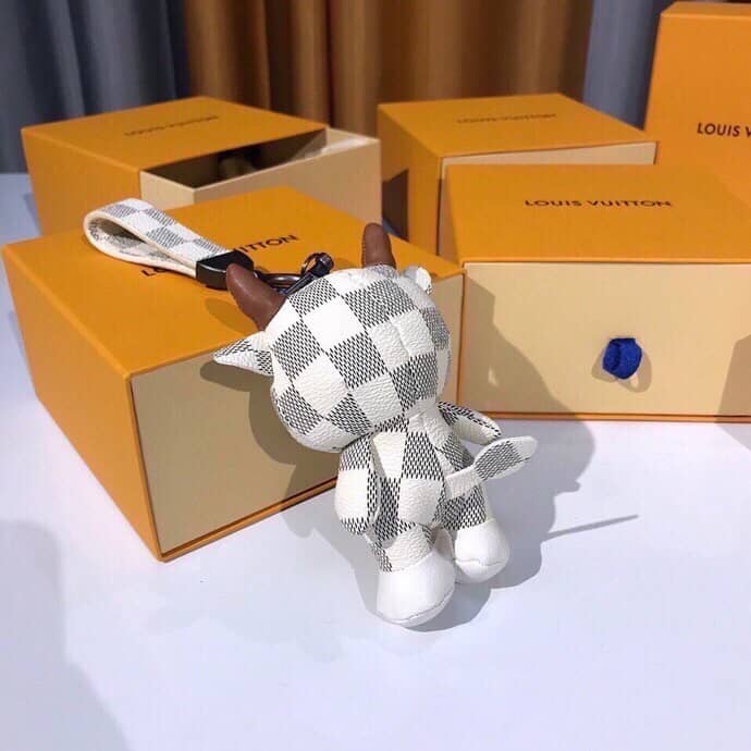 Cheap Louis Vuitton Key Chain - DEEPREPS