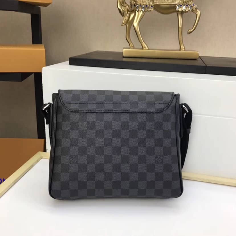 Louis Vuitton District PM Damier Graphite Replica Shoulder Bag N41260 - DEEPREPS