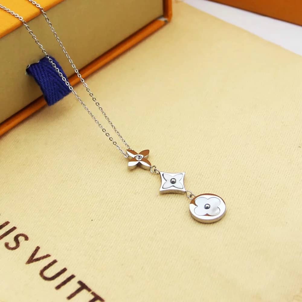 Wholesale Louis vuitton AAA+ Necklace - DEEPREPS
