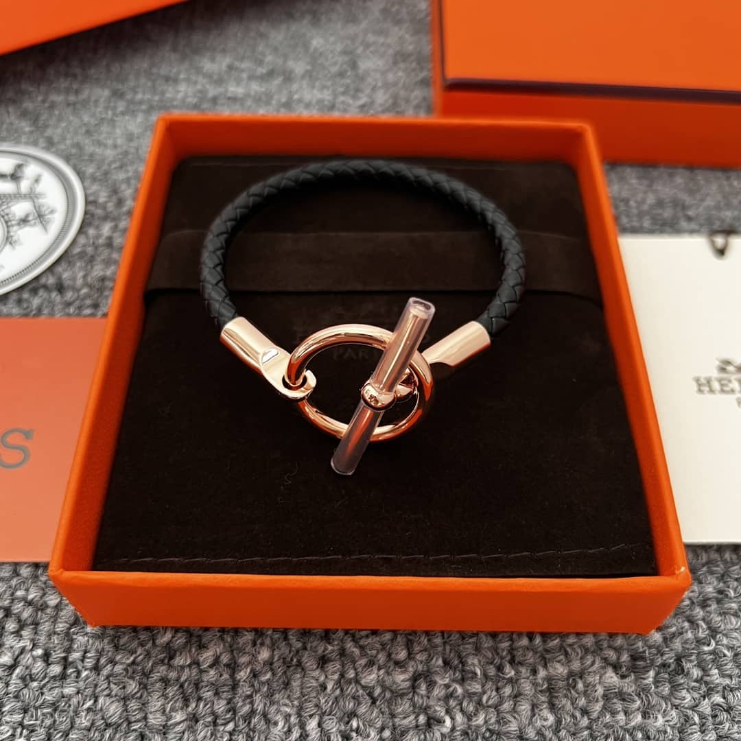 Knockoff Hermes Logo Bracelet - DEEPREPS