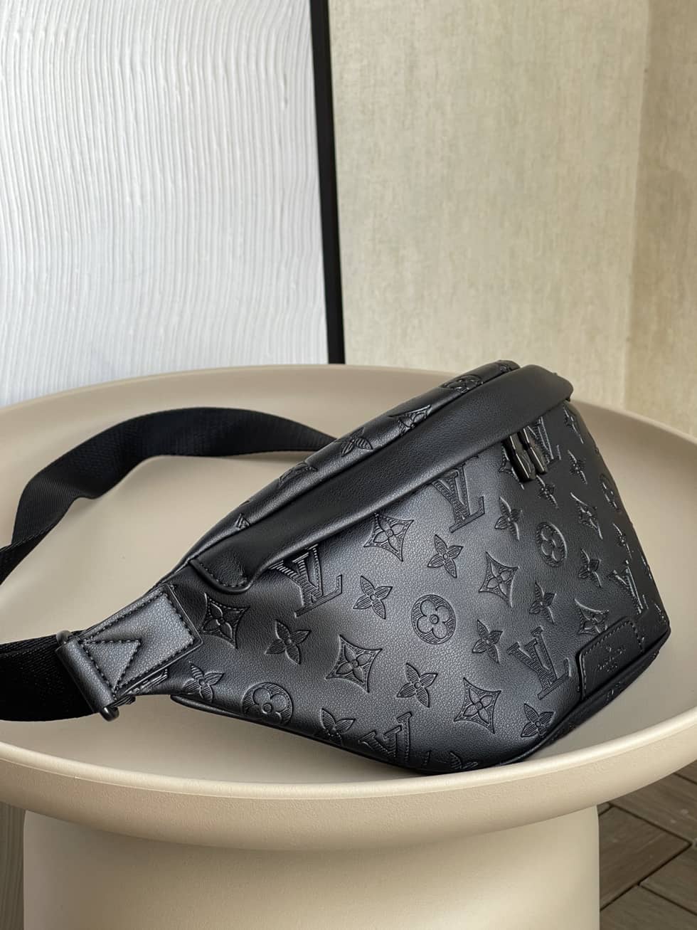 Louis Vuitton Discovery Bumbag PM Monogram Shadow Black M46036 Replica Belt Bag - DEEPREPS