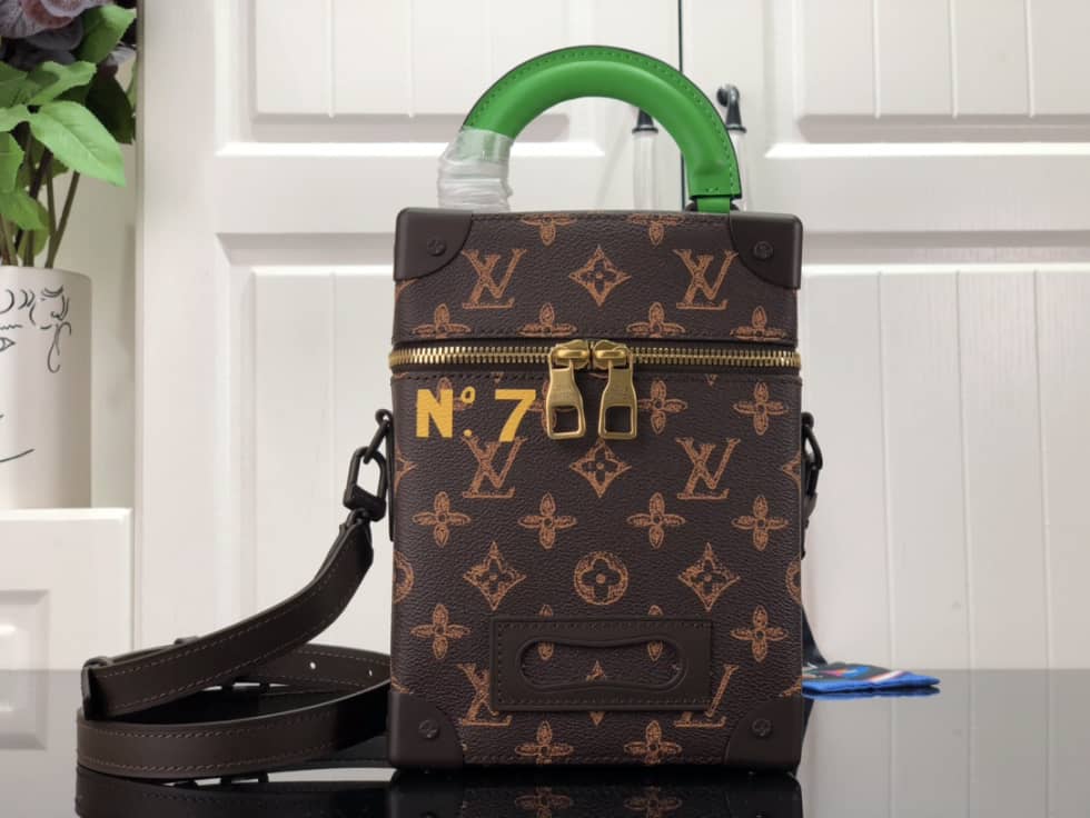 Louis Vuitton Vertical Box Trunk Monogram Brown M59664 Replica Shoulder Bag - DEEPREPS
