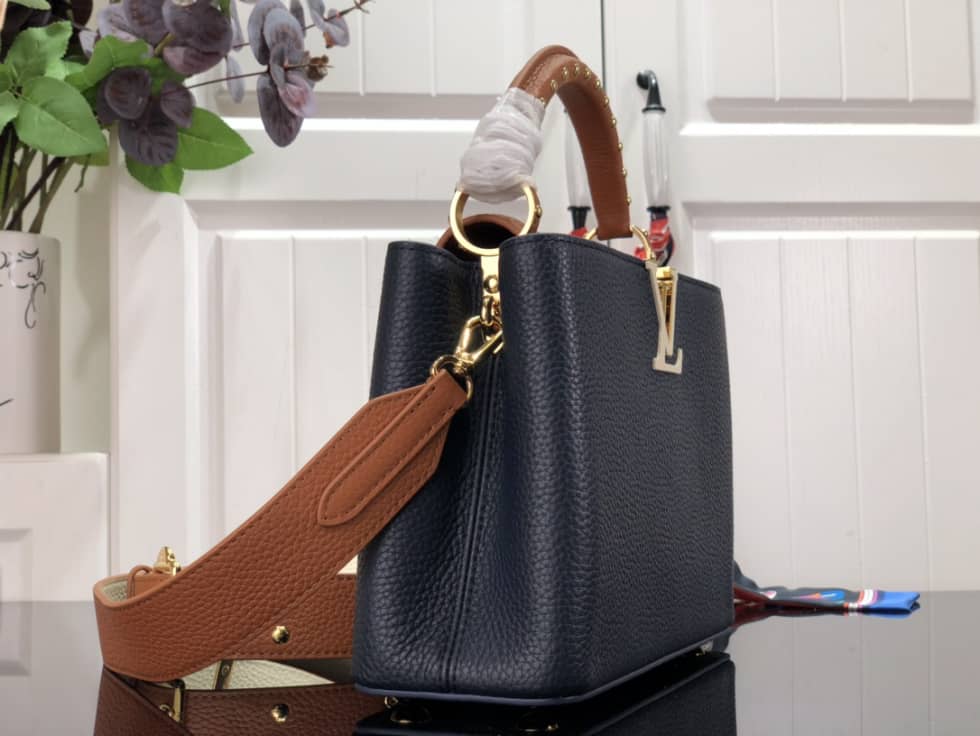 Louis Vuitton Capucines BB M58578 Replica Shoulder Bag - DEEPREPS