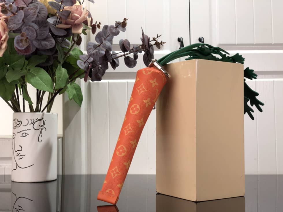 Louis Vuitton Carrot Pouch Everyday Pouch Virgil Abloh 2021 M80851 Replica - DEEPREPS
