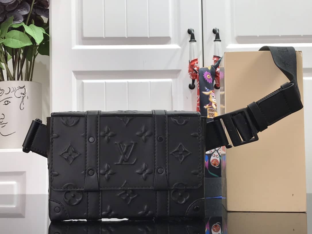 Louis Vuitton Trunk Slingbag Monogram Seal Cowhide Leather Replica M57952 - DEEPREPS