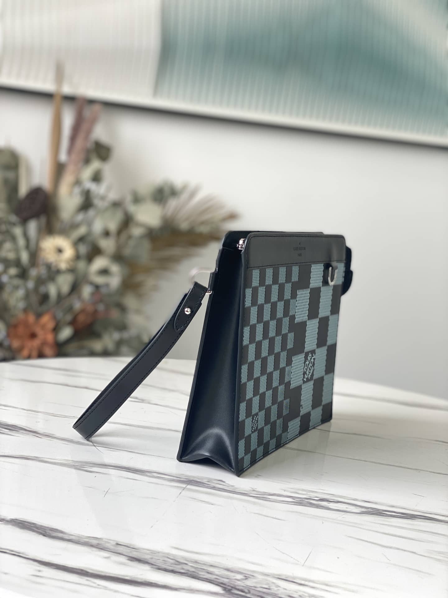 Louis Vuitton Damier Infini 3D Cowhide Leather Standing Pouch Replica Green N60449 - DEEPREPS