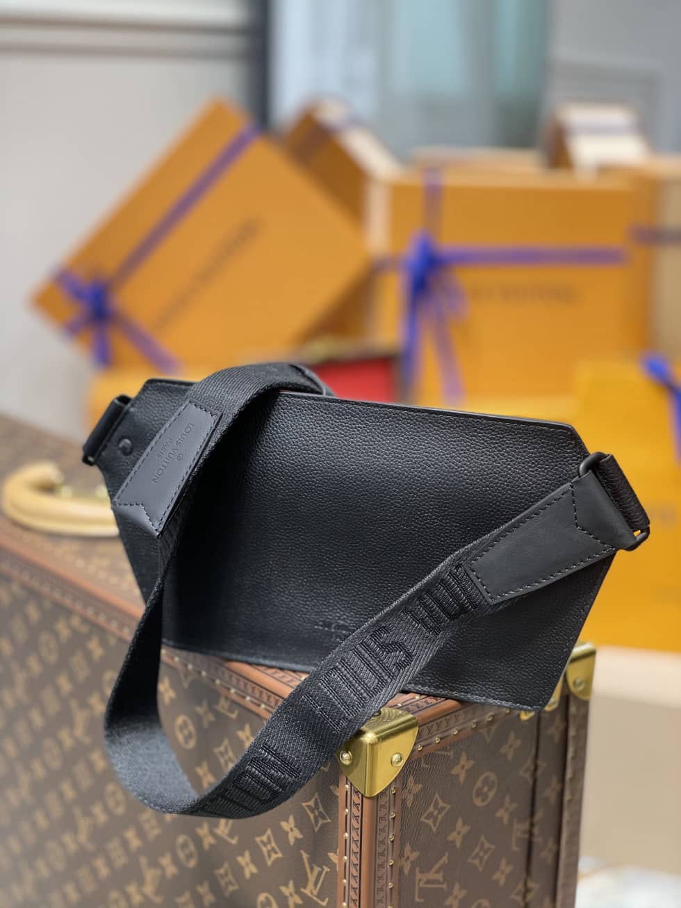 Louis Vuitton Aerogram Slingbag M57081 Replica Shoulder Bag - DEEPREPS