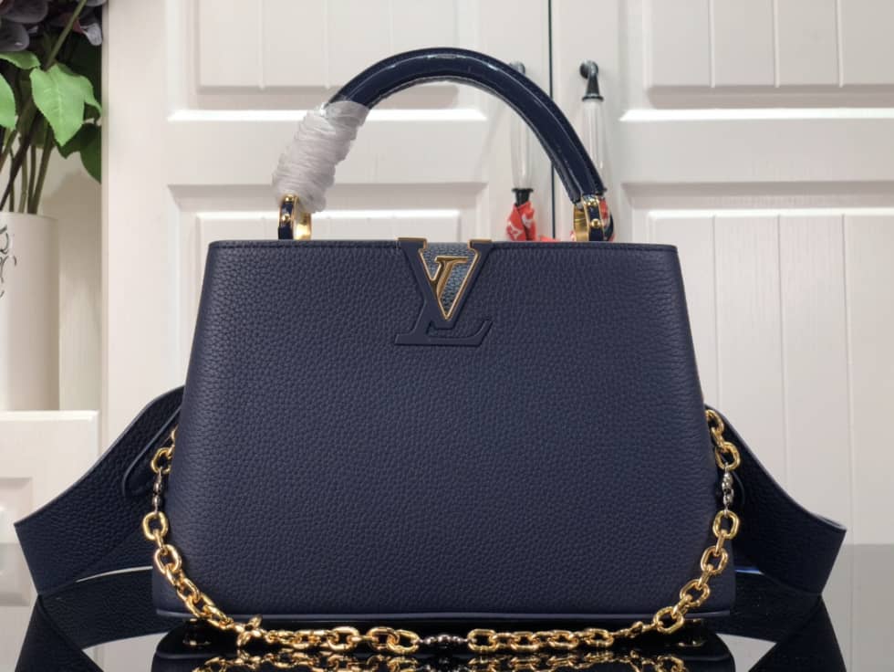 Louis Vuitton Capucines BB M59065 Replica Shoulder Bag - DEEPREPS