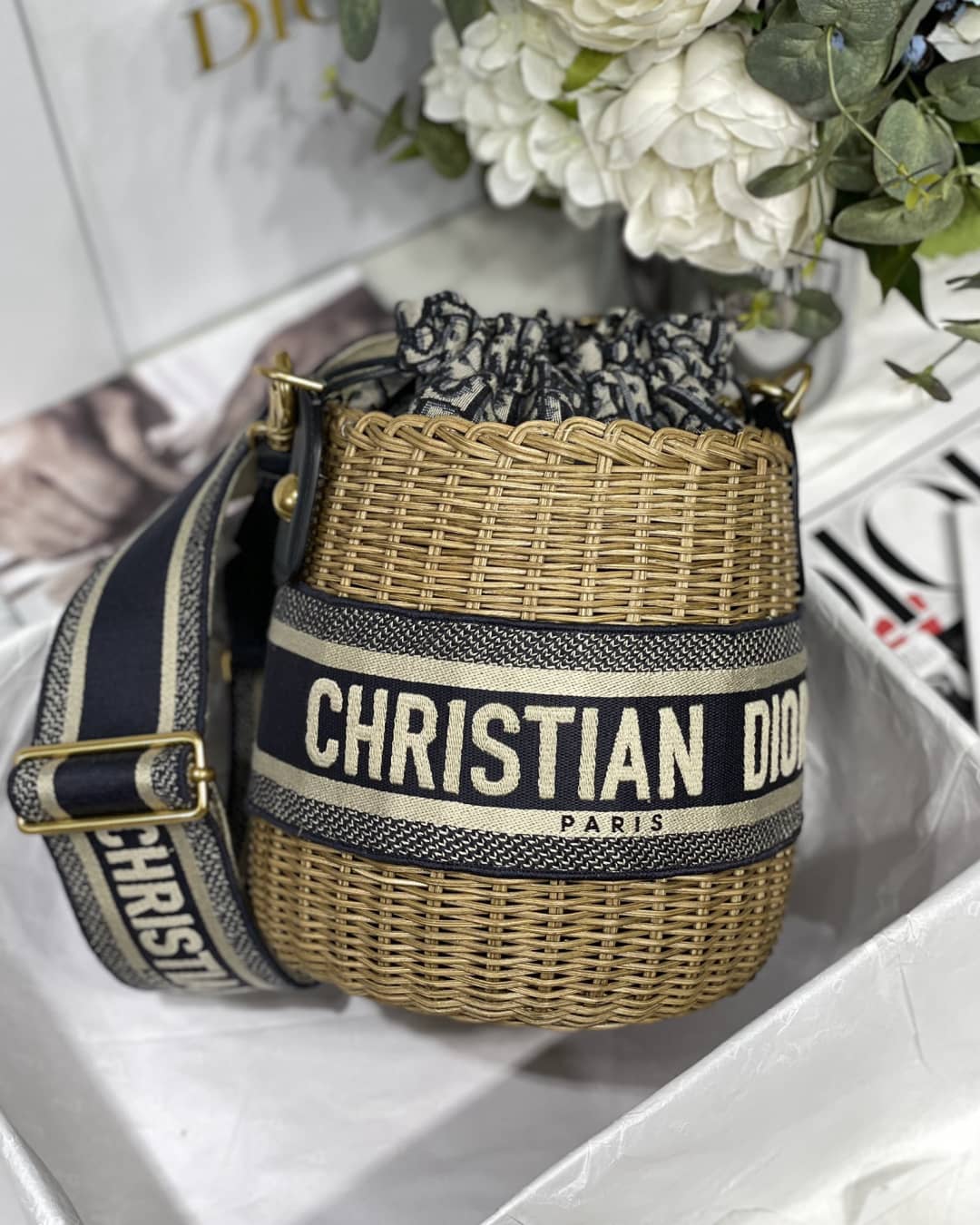 Christian Dior Oblique Dior Wicker Bucket Bag - DEEPREPS
