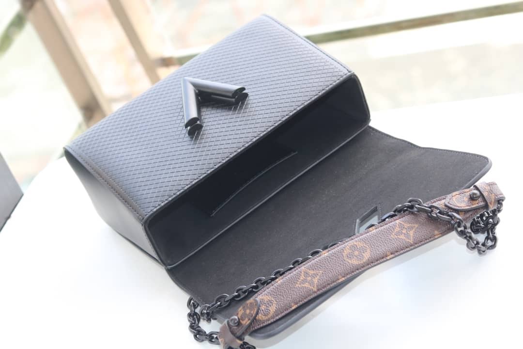 Louis Vuitton Twist Epi Handbag Replica Black M50320 - DEEPREPS