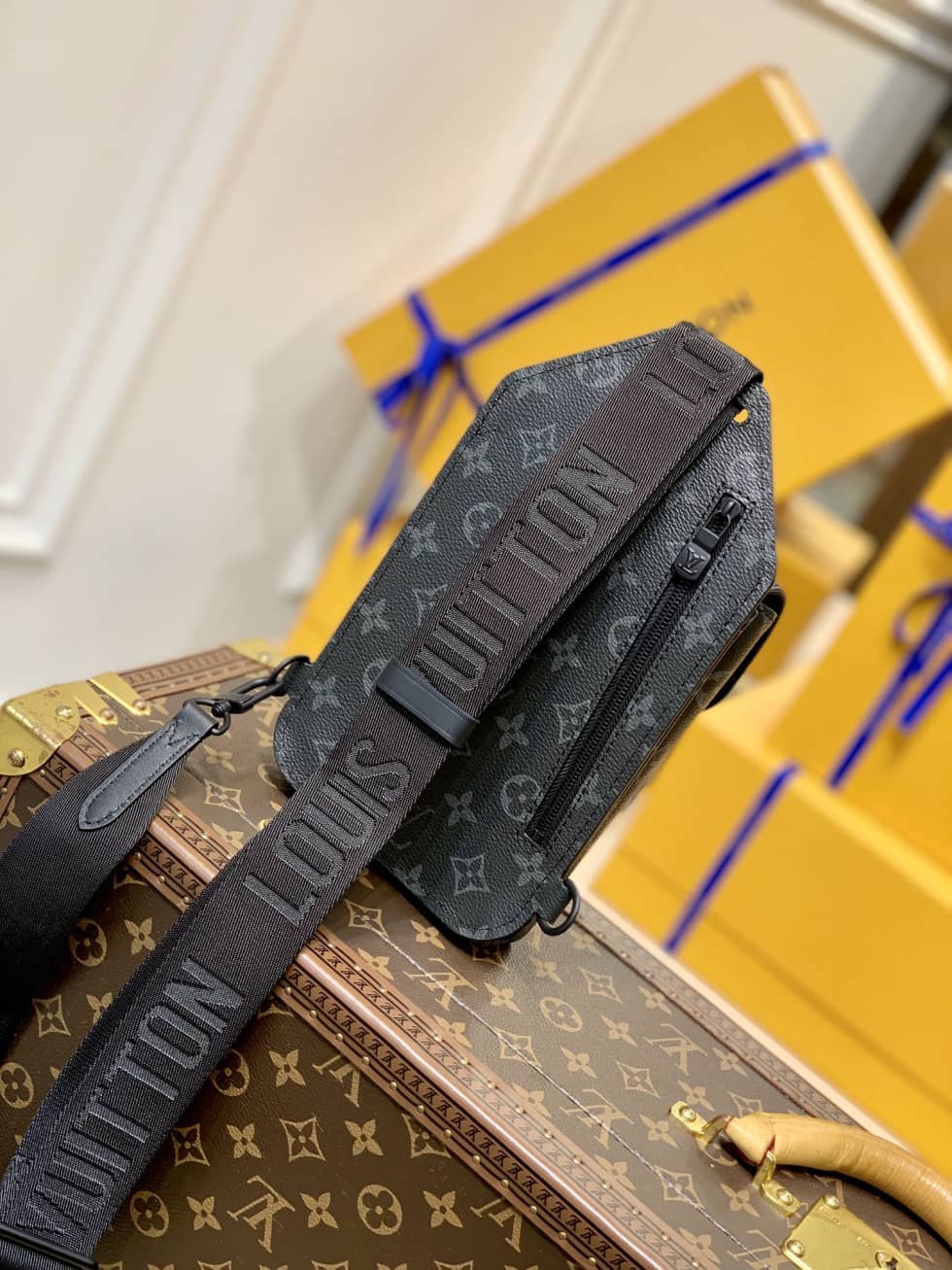 Louis Vuitton Saumur Slingbag Monogram Eclipse M45912 Replica Shoulder Bag - DEEPREPS