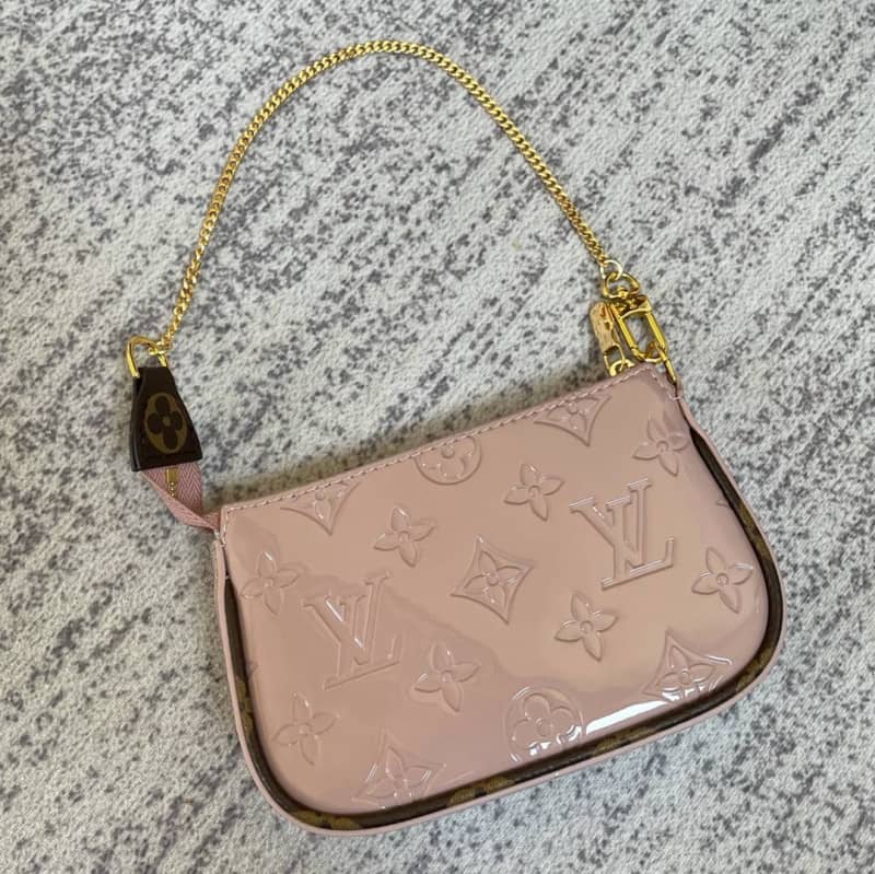 Louis Vuitton Pochette Dupe  Monogram Vernis Accessories Replica Pouch Pink M58009 - DEEPREPS